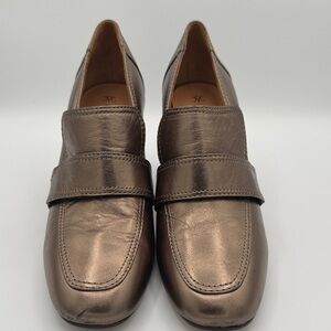 Johnston & Murphy Bronze Heels